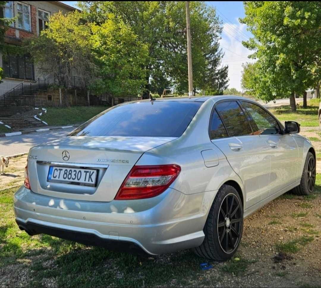 Mercedes- Benz c220