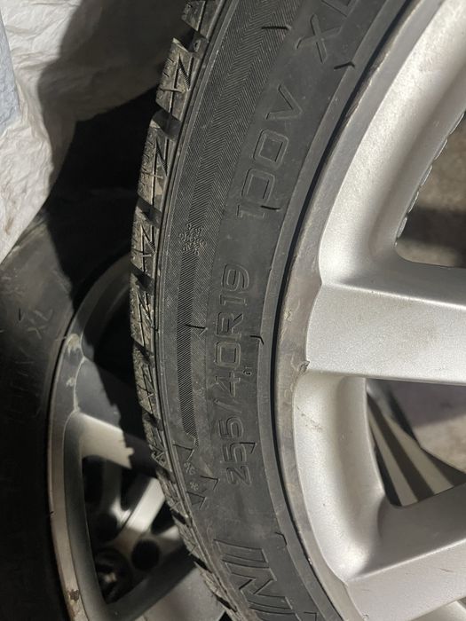 Anvelope. 255 40 r19
