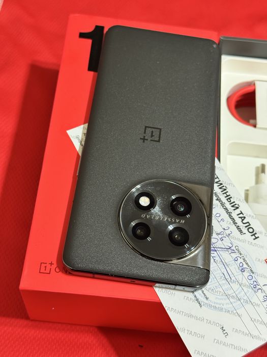 One Plus 11 256 gb Ram 16 5G польный комплект