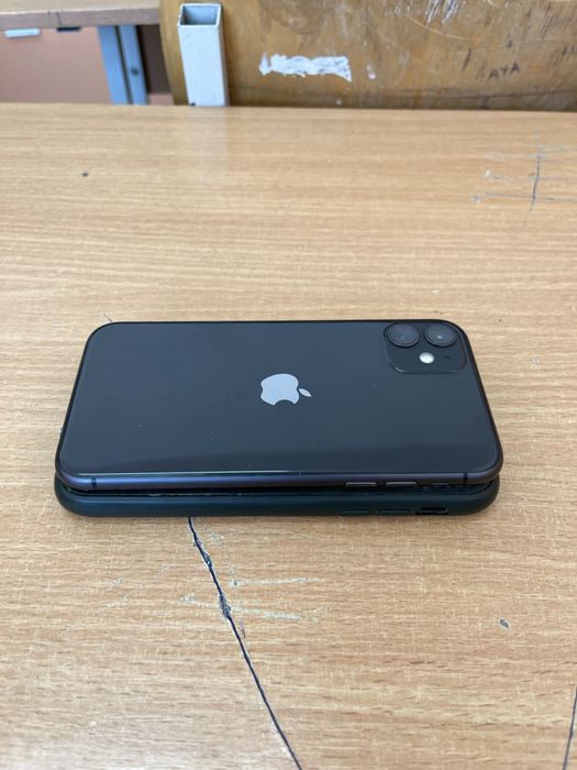 Продам iphone 11 128гб не выскрывался