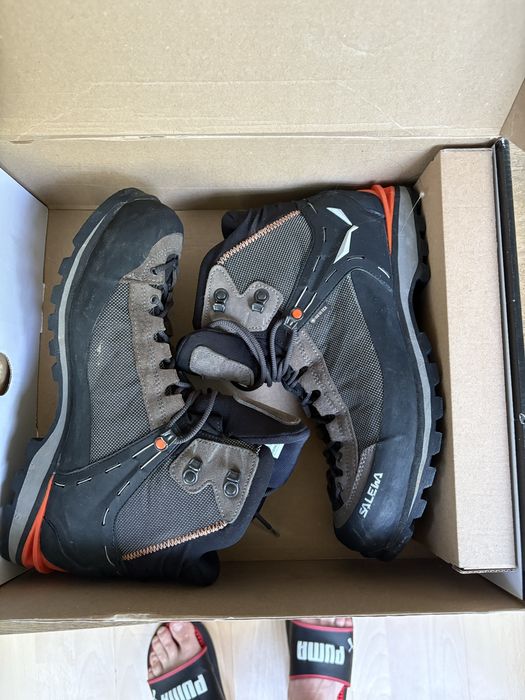 Ghete drumetie Salewa Crow GTX marimea 42 aproape noi :)