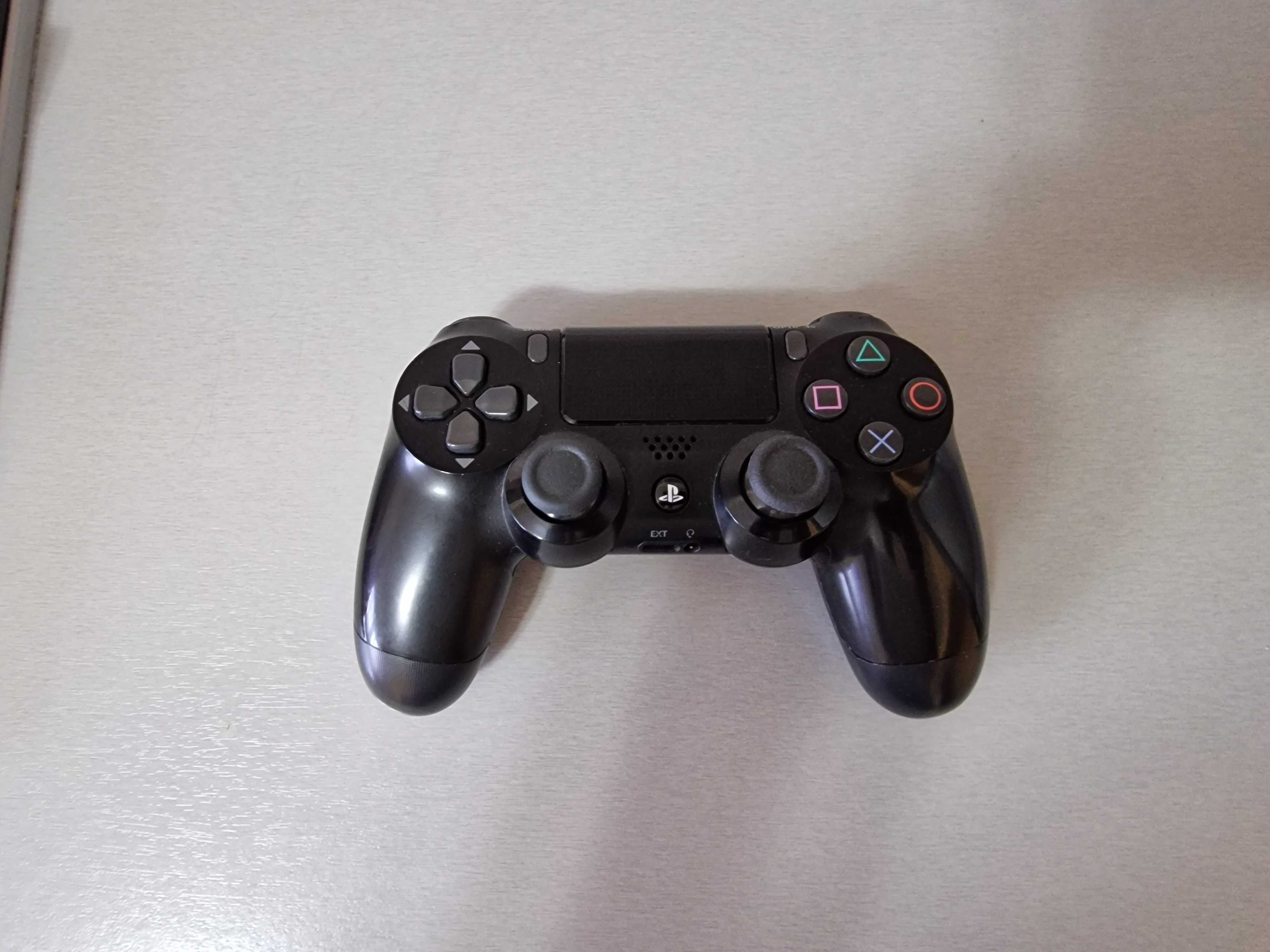 Ps4 slim 500GB in stare nouă