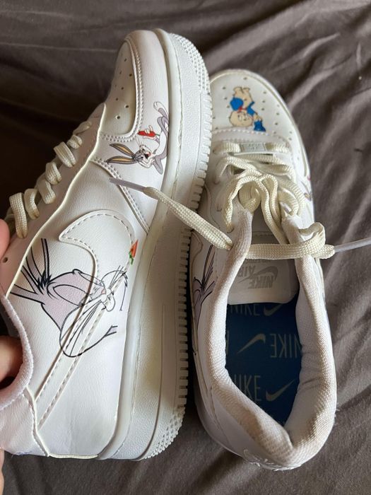 Adidasi nike pictati