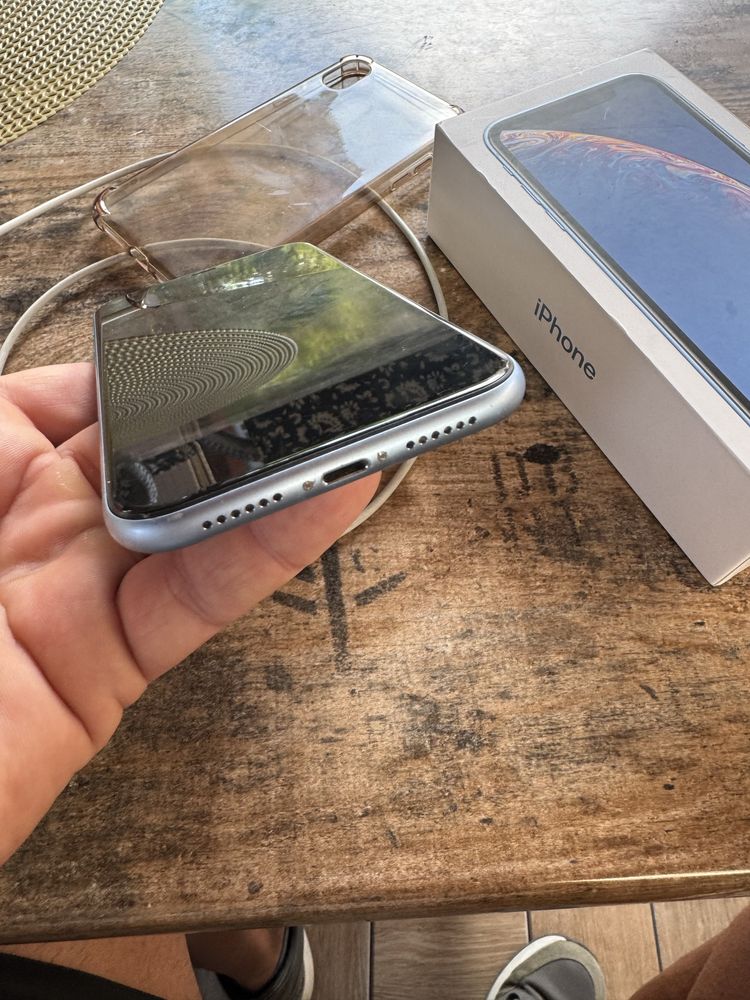 iPhone XR 128 GB blue
