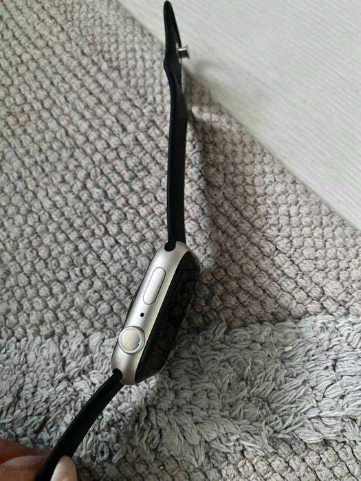 Apple Watch серия 8, размер 45 мм