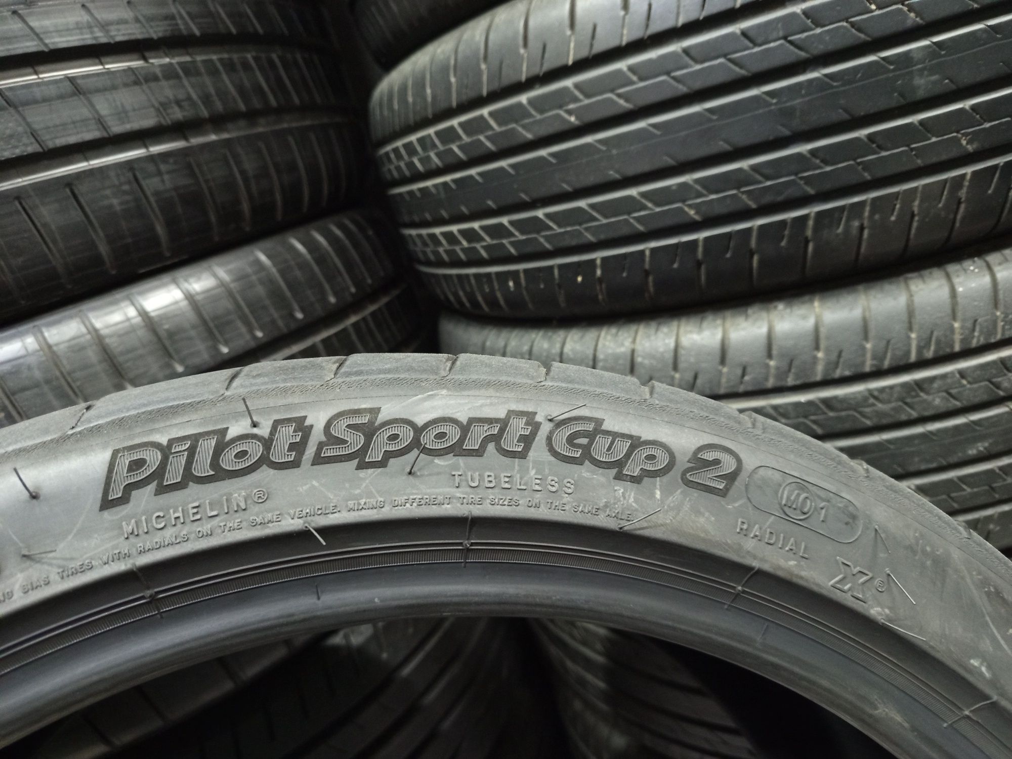 Michelin 275/35/21-2бр дот 2021