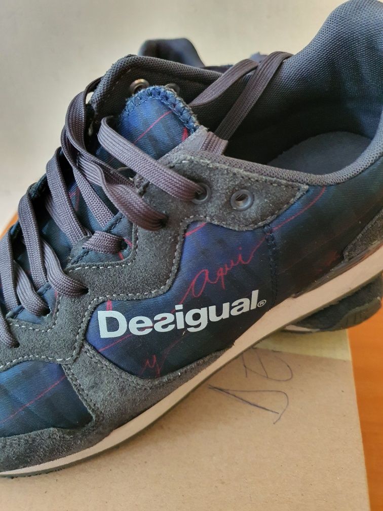 Adidași DESIGUAL pânză 42 impecabili