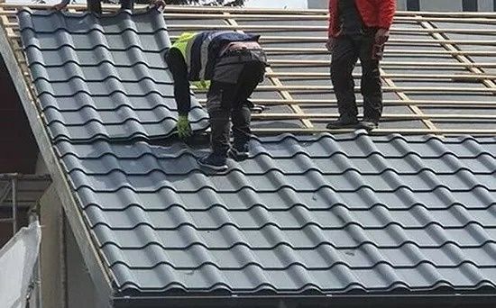 Firmă Autorizată Oferim Garanție Servicii de calitate Acoperișuri