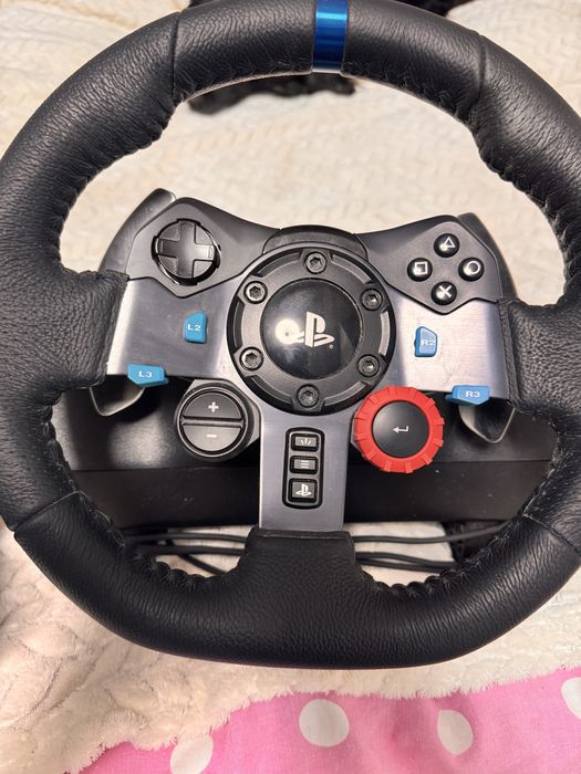 Продавам Logitech G29 – отлично състояние