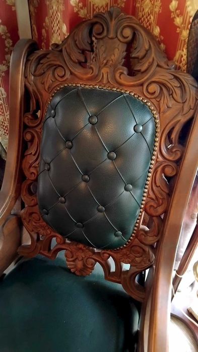 масивно дървено люлеещо кресло