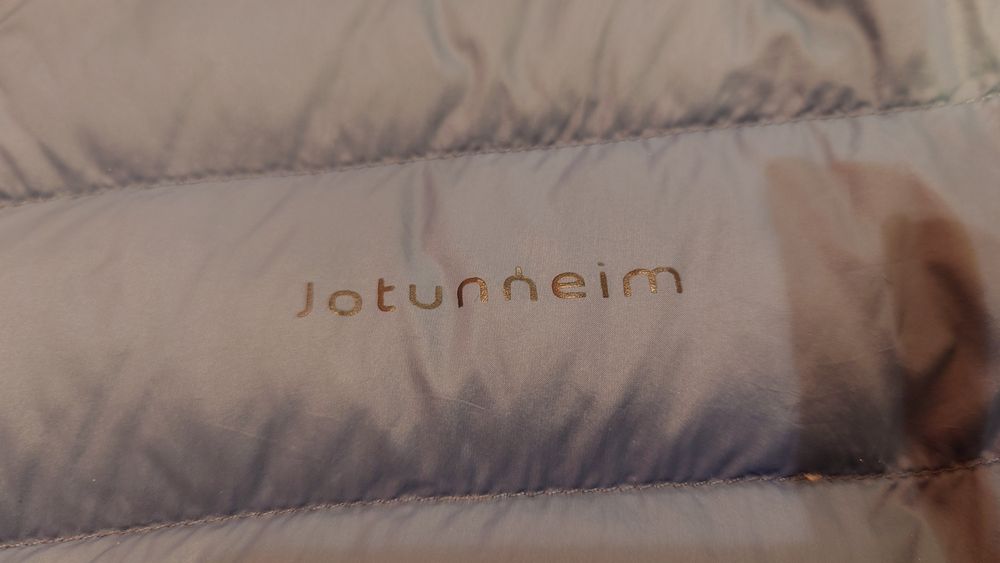 Мъжко яке с пълнеж от 80% гъши пух, размер М