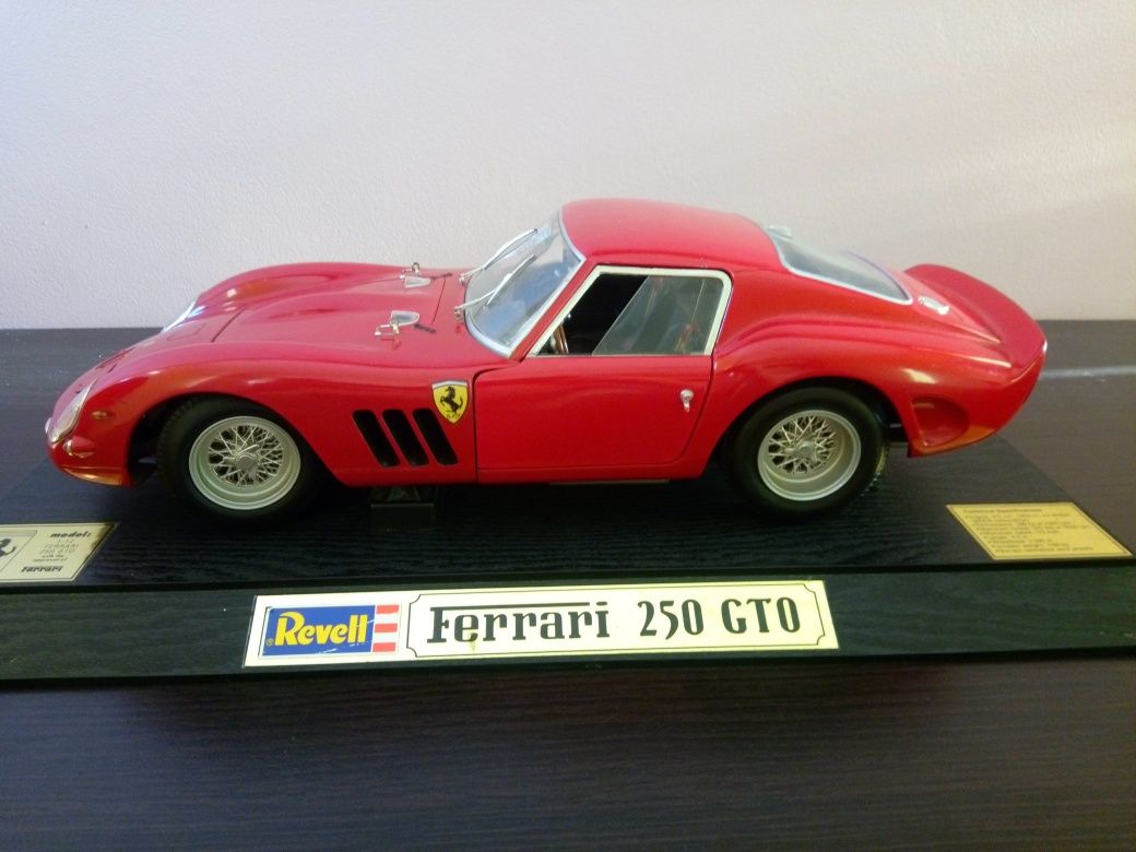 Vând mașină Ferrari 250 GTO