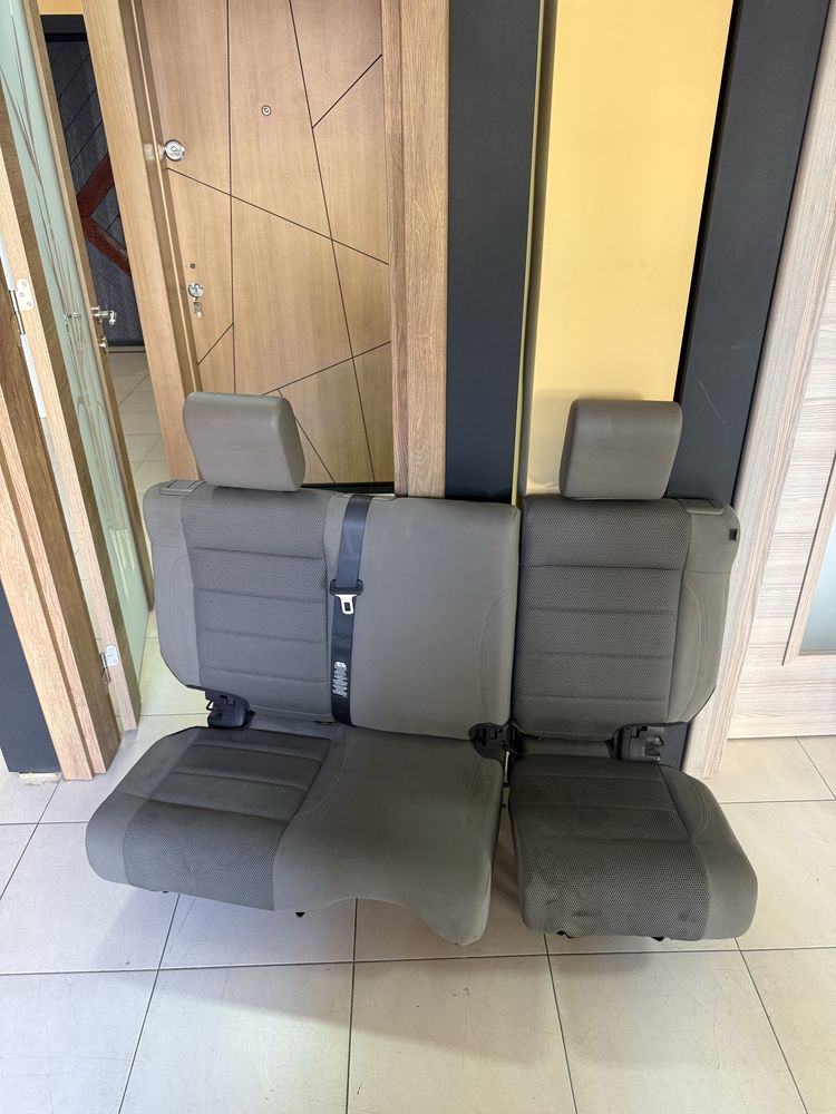 Седалки за jeep wrangler jk тапицерия