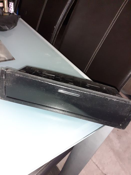 Vând Radio Casetofon BMW E46 ALPINE