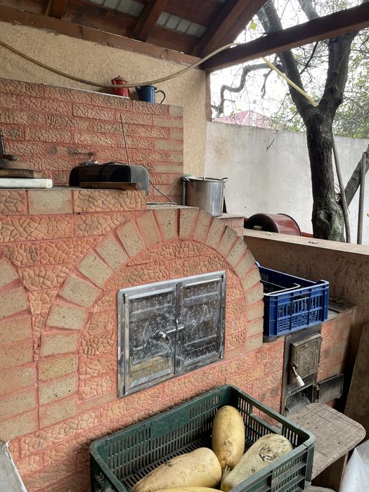 Inchiriez apartament la casa in zona metropolitana Moara