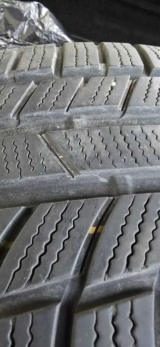 Зимни гуми  TOYO 215/55 R17