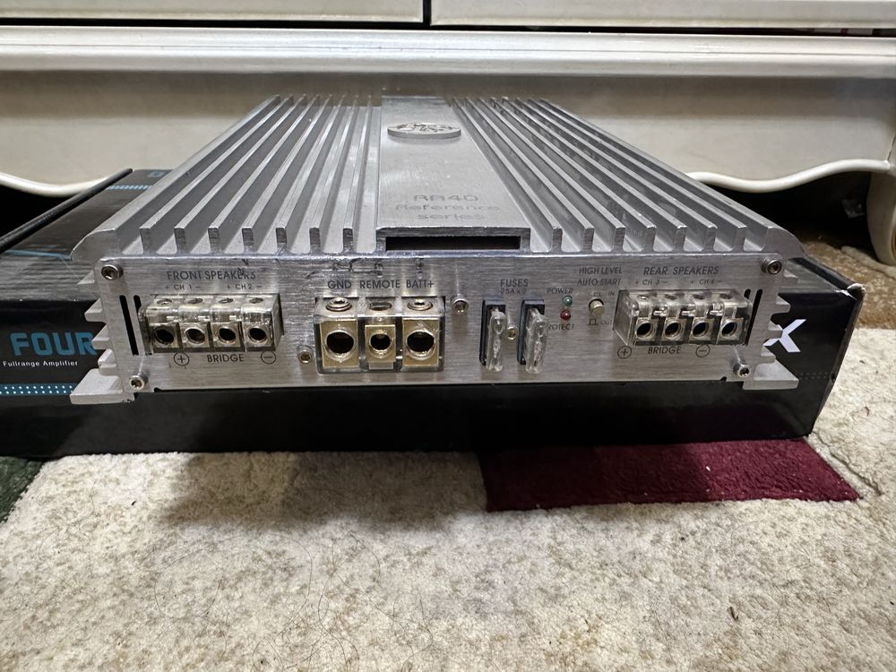 4-канальный усилитель DLS RA40