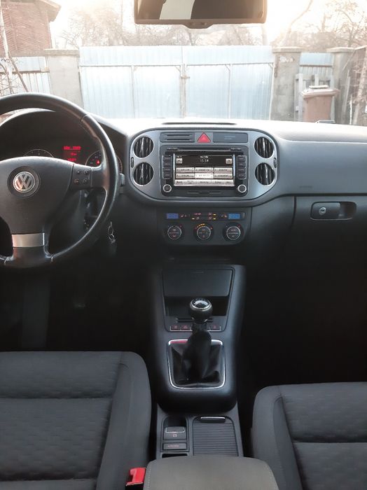 Tiguan track&field,2.0 tdi,4 motion, panoramic,webasto,2009 euro5,