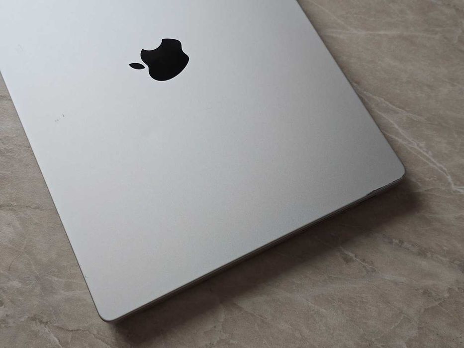 MacBook Pro 16 M4PRO 24/512
