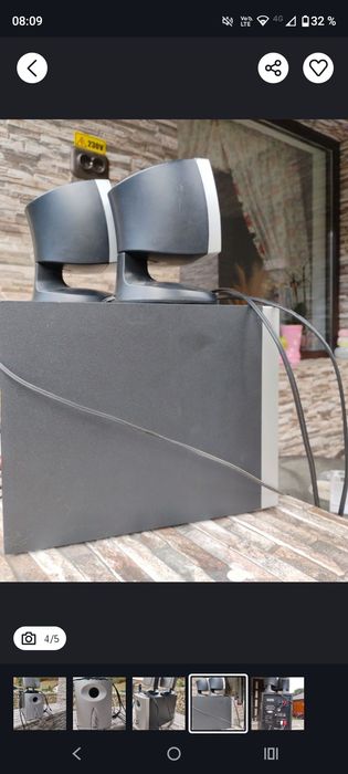 Sistem audio cu 2 boxe, perfect funcțional.