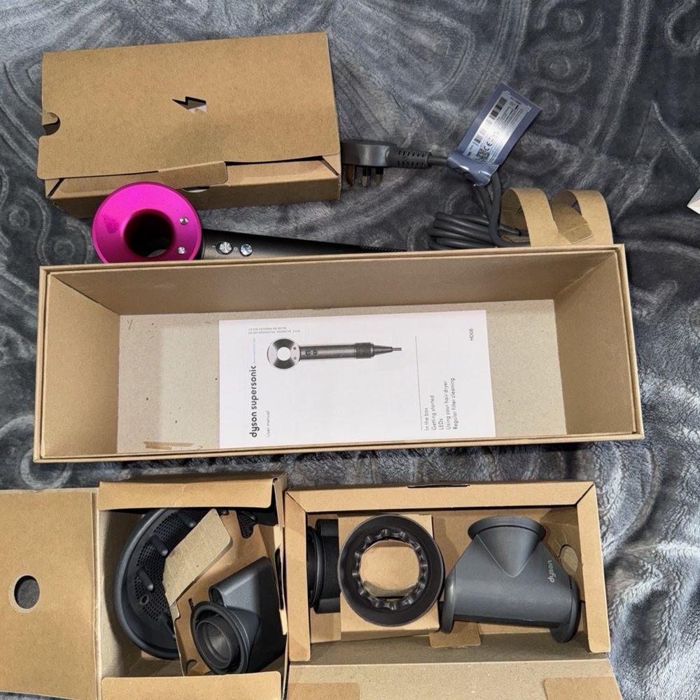 Сешоар Dyson supersonic HD08