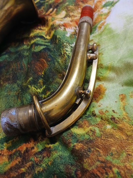 Saxofon Kohlert de vânzare.