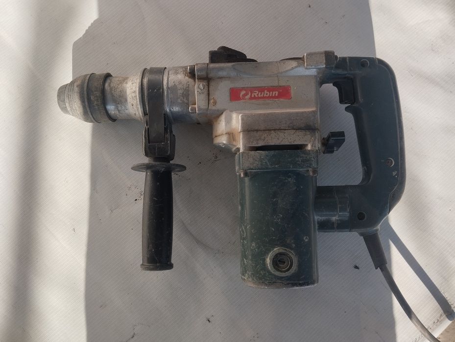 Перфоратор хороший