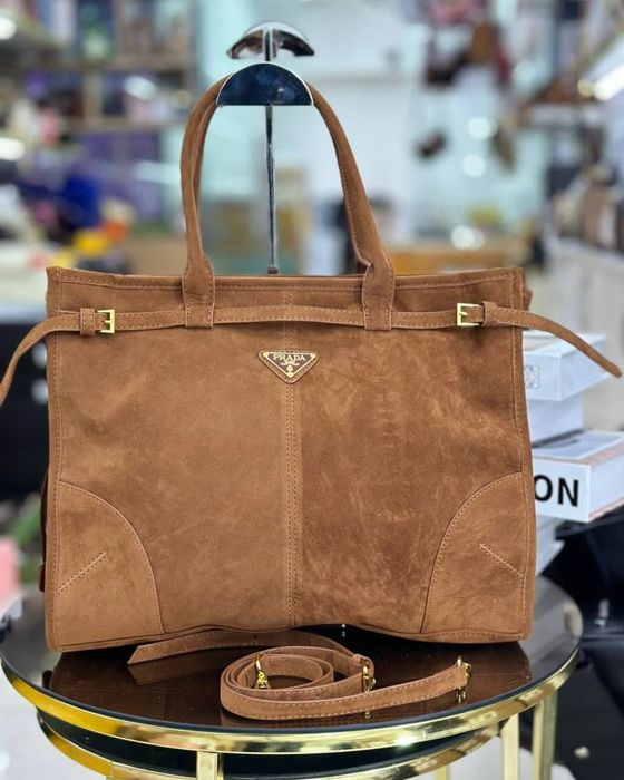 Сумка Prada замшевая новая