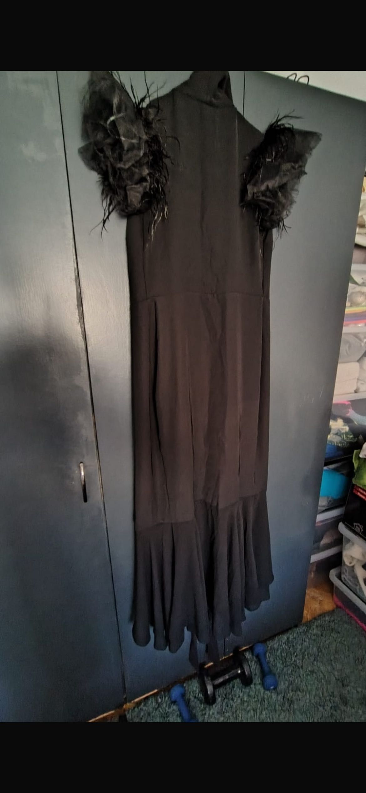 Rochie neagră de seară  nouă , pene struț