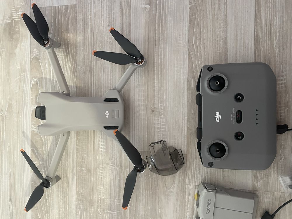 Продается оригинал Дрон dji mini 3
