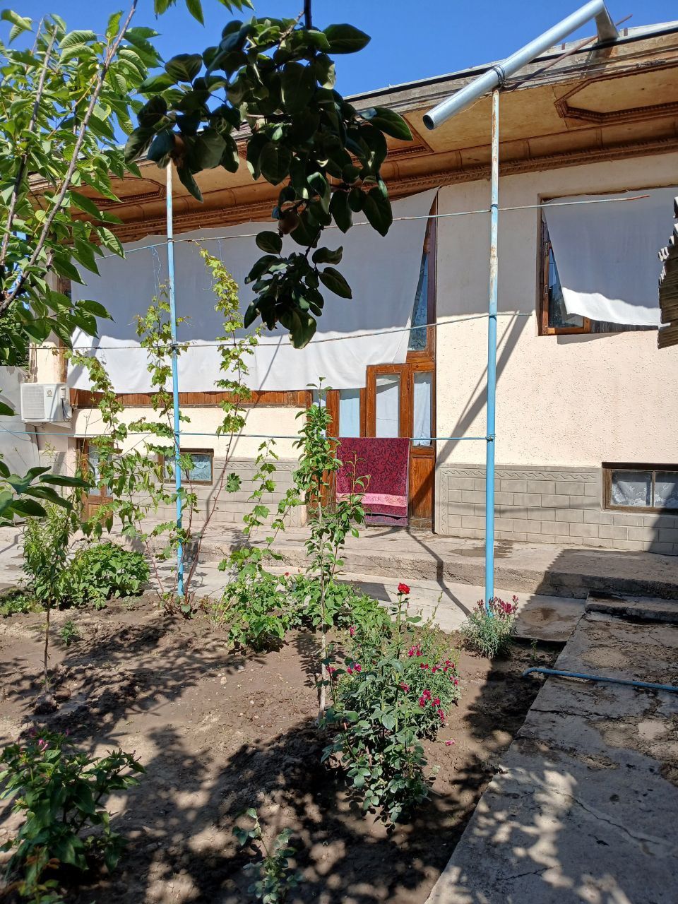 Uy sotiladi sergili honabod