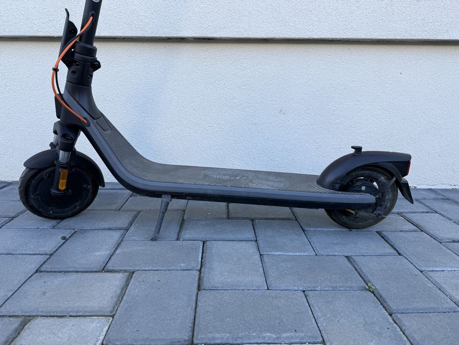 Trotineta electrica Ninebot E2 Plus II