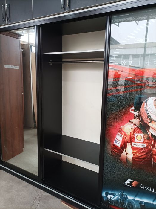 Продается большой шкаф купе