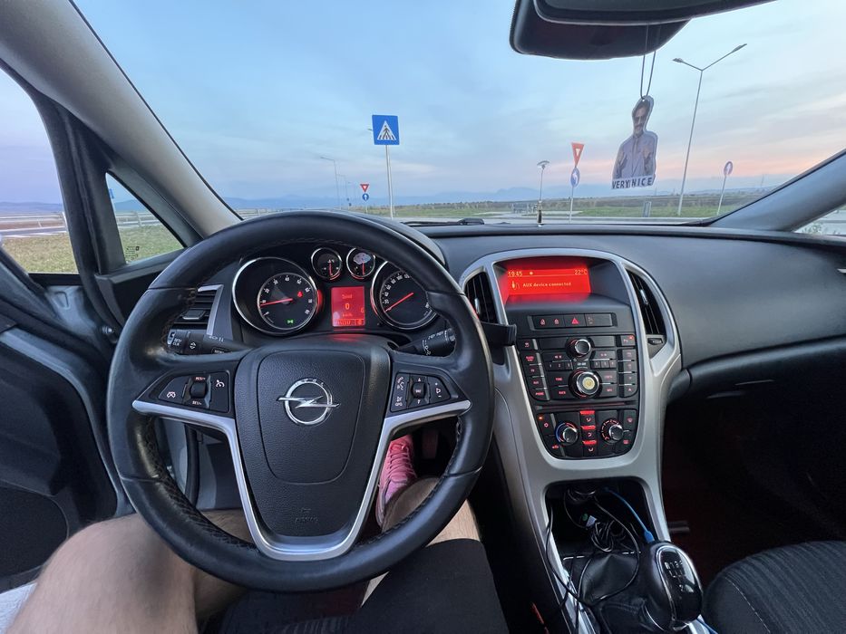 Opel Astra J 2010 *KM REALI