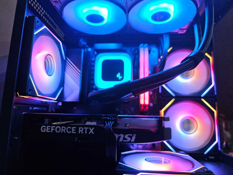 Компютър - /AM5 B650/Ryzen 7 7700/RTX 5070/32GB DDR5/1TB nVme/850W/