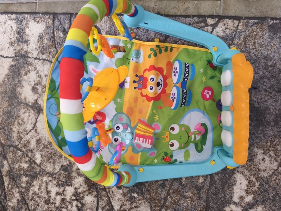 Saltea de activități cu lumini și sunete