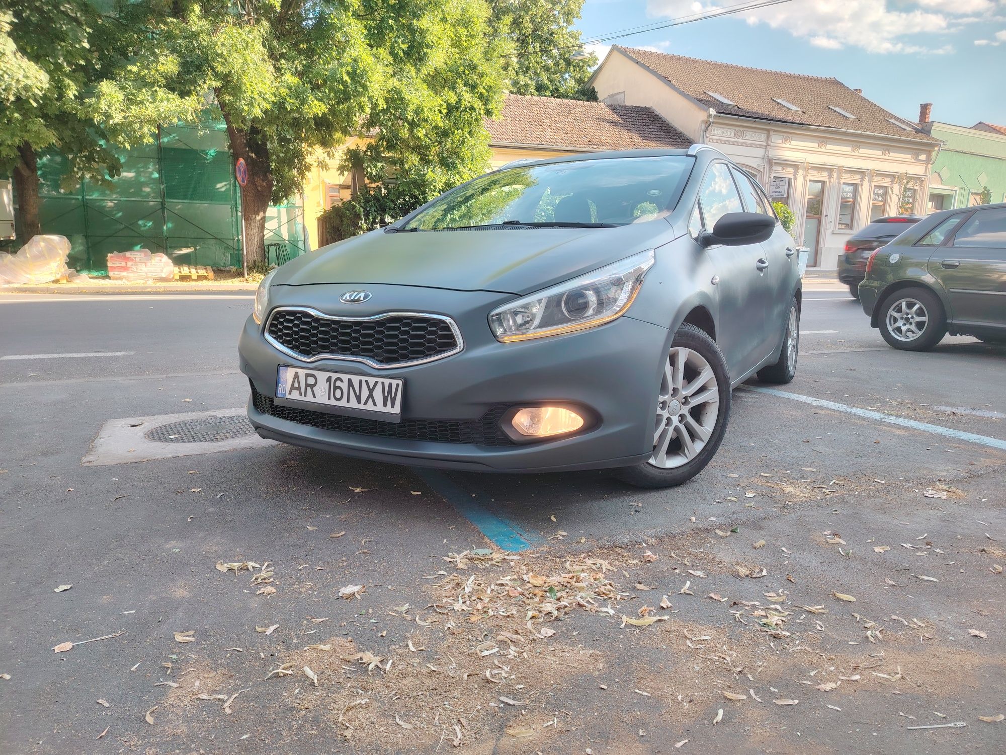 Kia Ceed/1.4 diesel/model 2013-2019/inmatric.Ro/Gri mat
