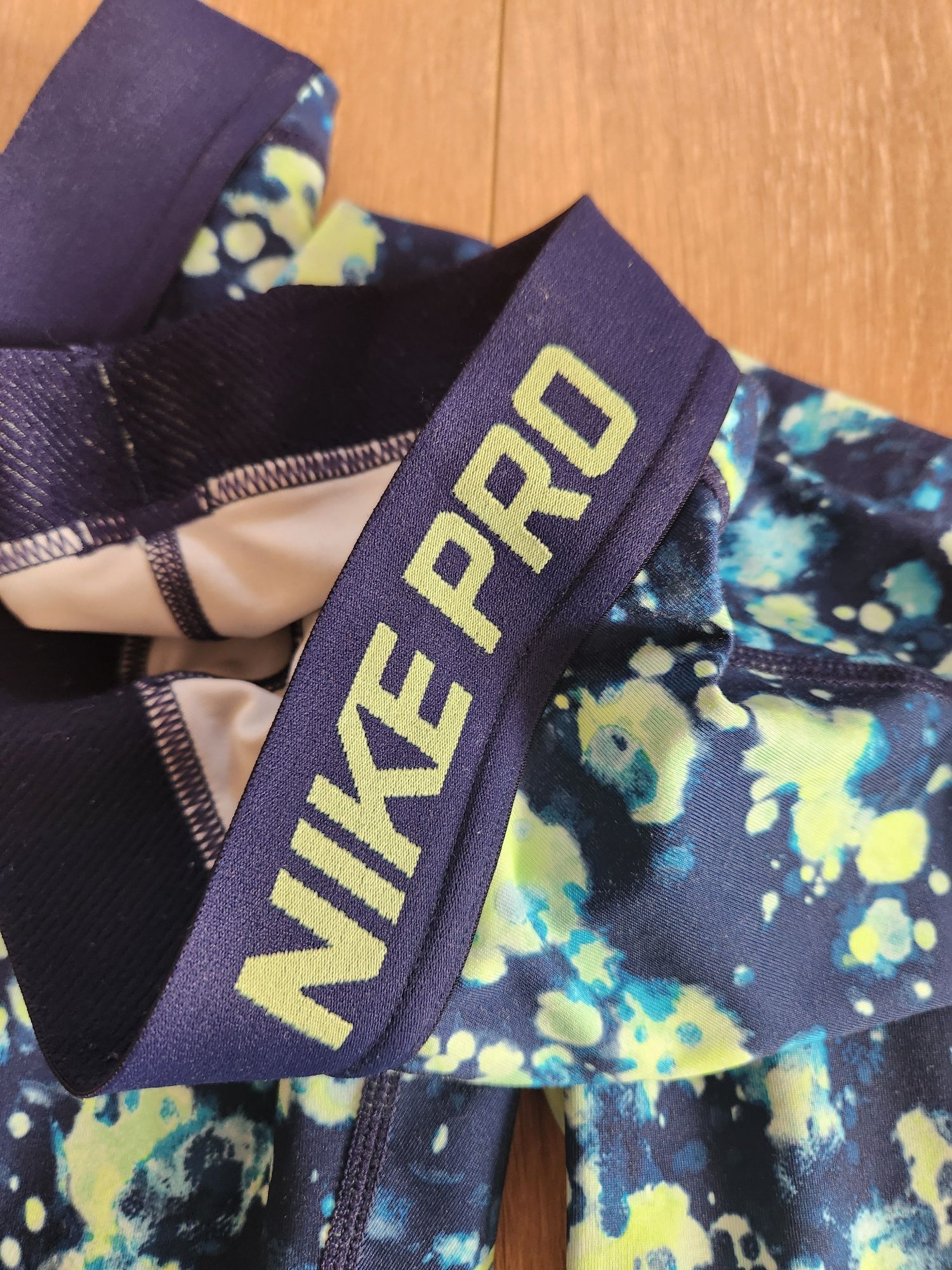 Спортен  клин Nike Pro размер М