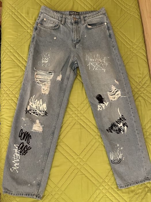 Скъсани дънки CROPP