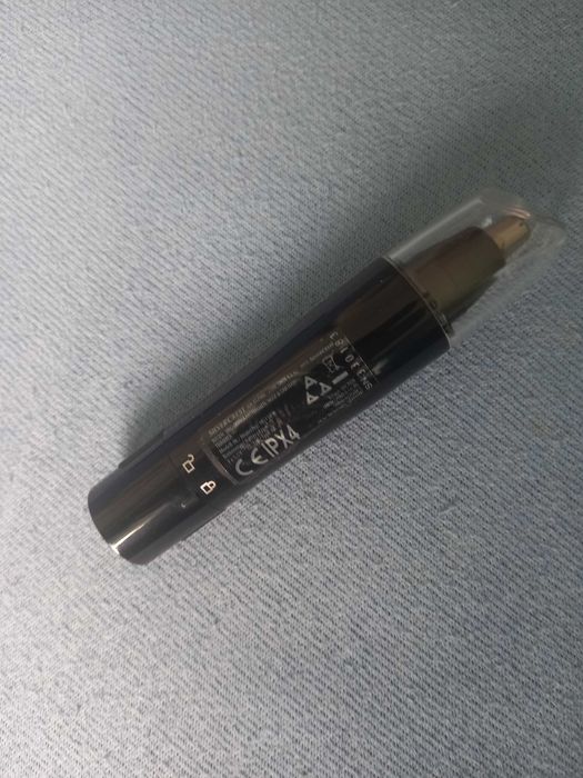 Trimmer pentru nas și urechi, negru