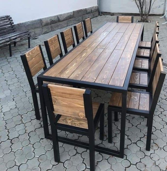 Продам стол на 12 персон