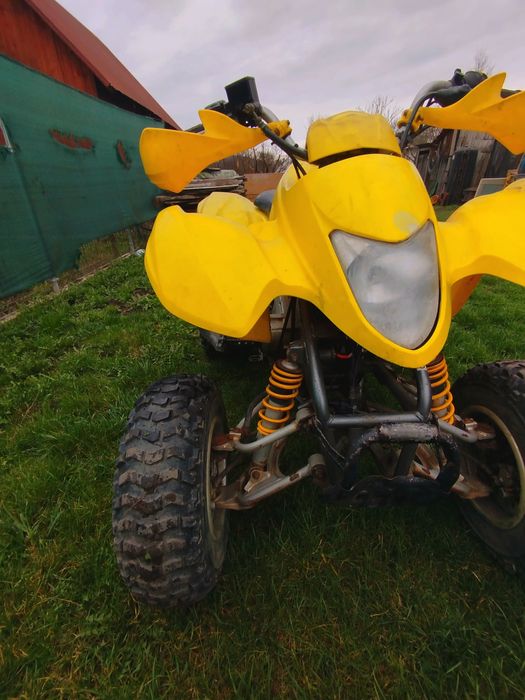 Vând sau schimb Suzuki ltz 250 defect