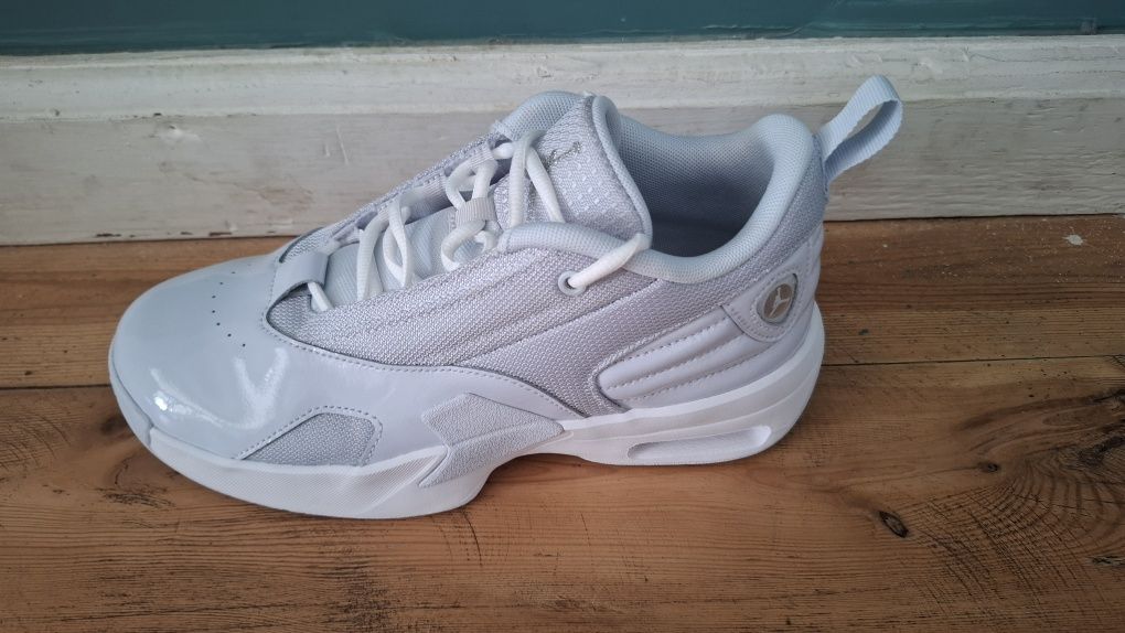 Nike Jordan Max Aura 6
