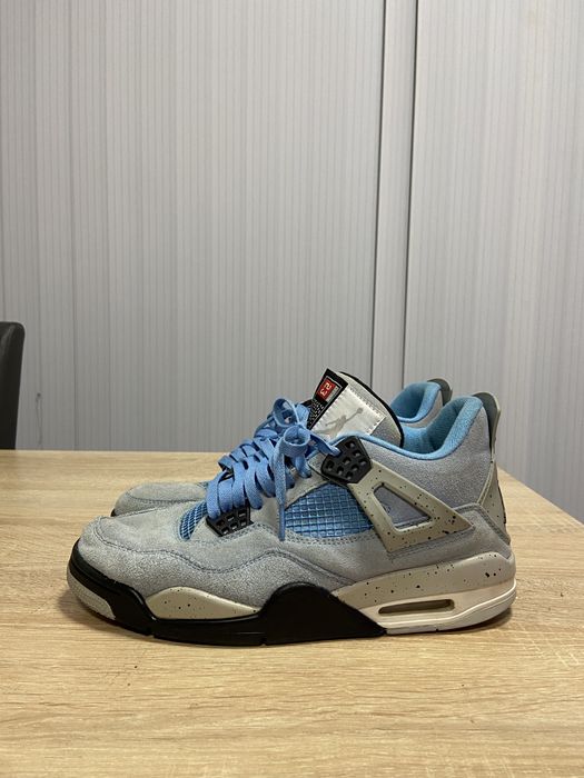Маратонки Jordan Iv University Blue