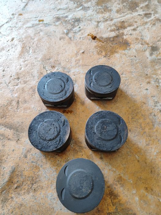 Продам поршня комплект в отличном состоянии Хаммер Н3