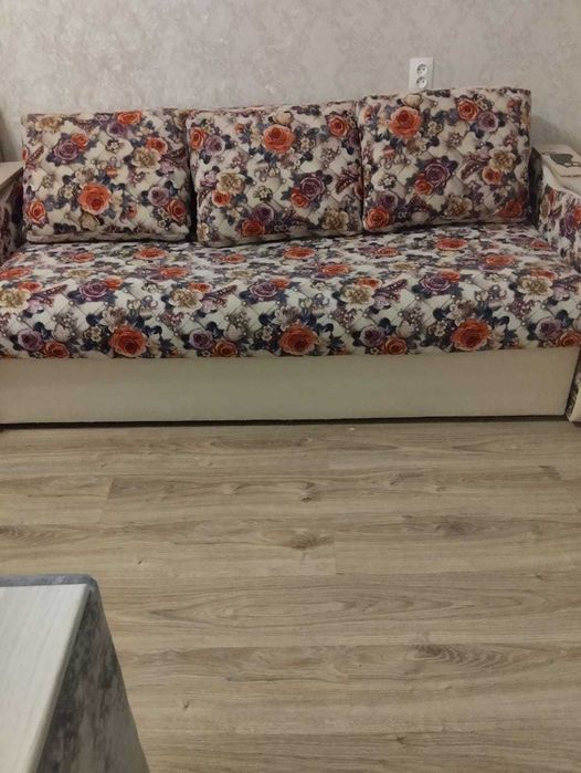 Продам диван б. У