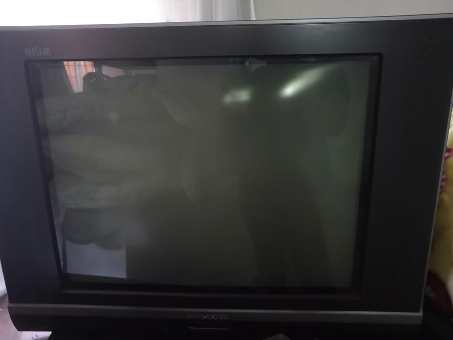Продавам телевизор Daewoo