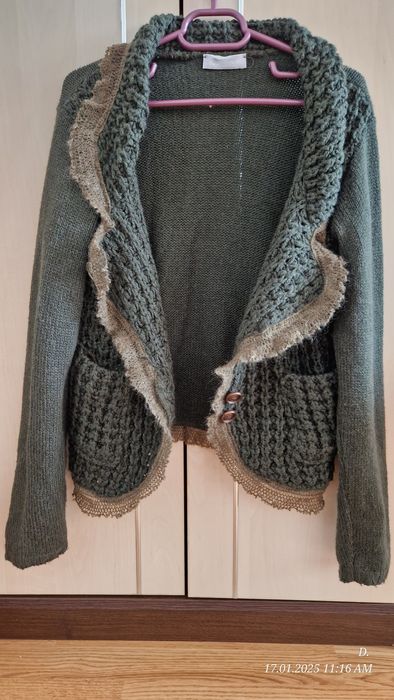 Cardigan din lana