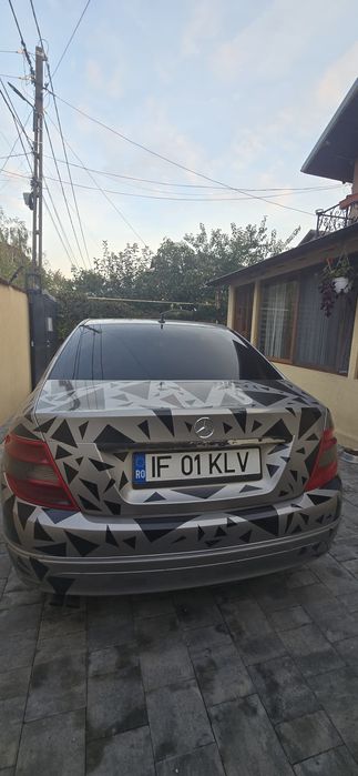 Mercedes-Benz C200 CDI | Motor 2.2 136CP