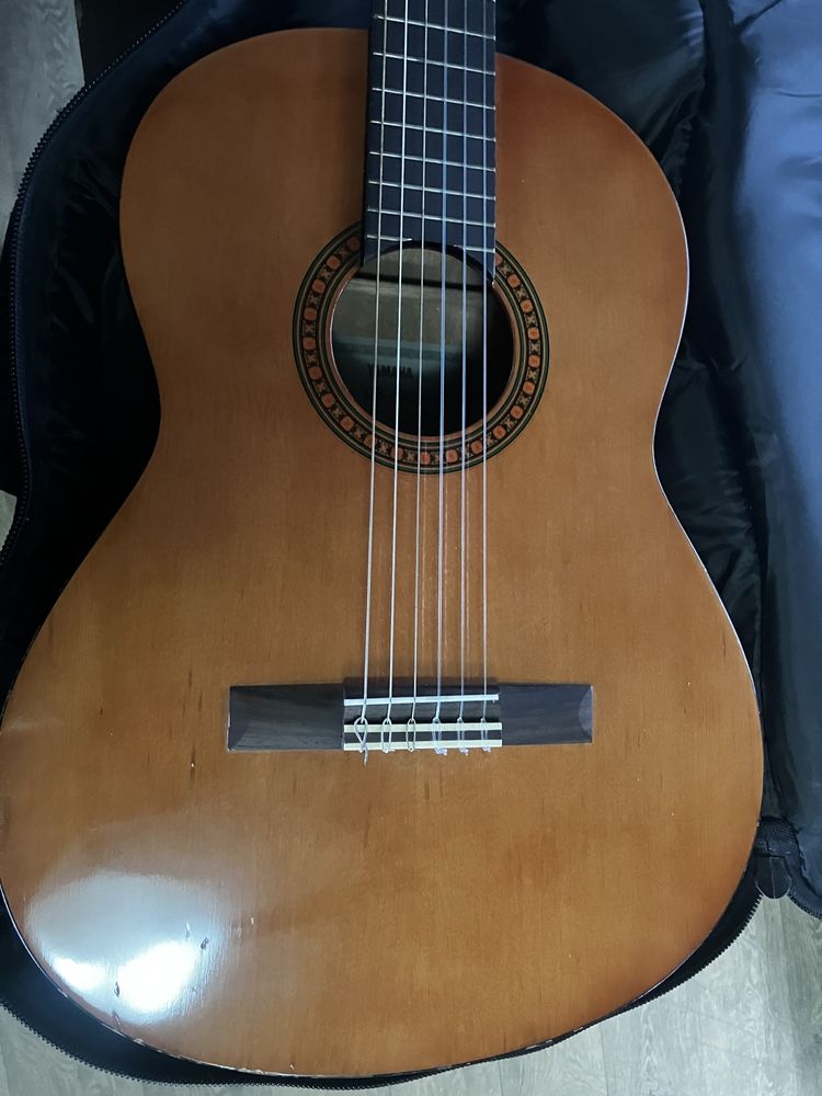 Китара YAMAHA CS-40